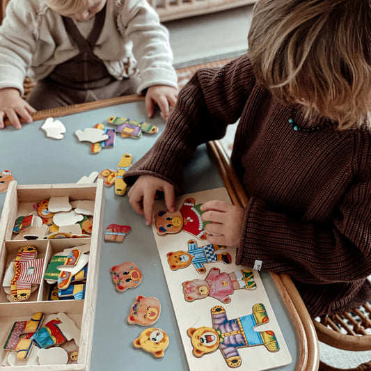 Niedliches Bären Kleidungs Holzpuzzle