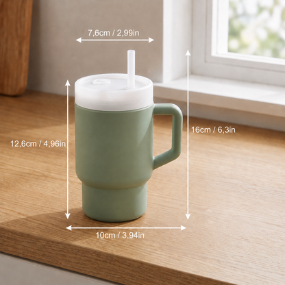 Auslaufsicherer Silikon-Trinkbecher mit Strohhalm für Kleinkinder