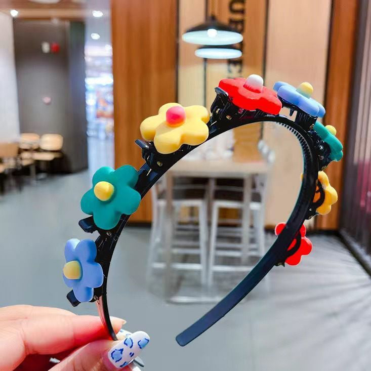 Niedliche Haarclips & Haarbänder für Mädchen mit Blumen-, Erdbeer- & Regenbogen-Anhängern