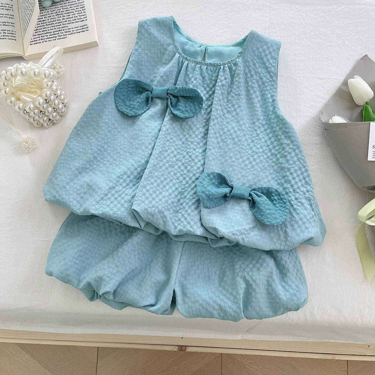 Trendiges 2-teiliges Mädchen-Set – Grünes Outfit mit Schleifen-Details