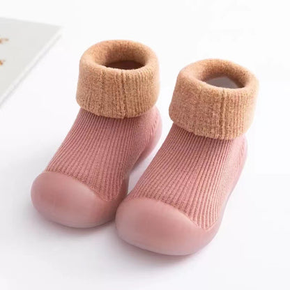 Warme Lauflern-Sockenschuhe für Babys mit weichen rutschfesten Sohlen