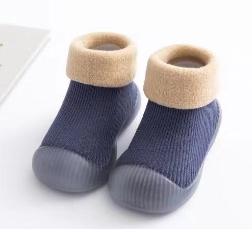 Warme Lauflern-Sockenschuhe für Babys mit weichen rutschfesten Sohlen