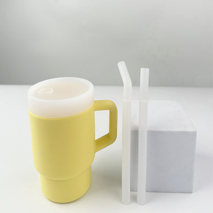 Auslaufsicherer Silikon-Trinkbecher mit Strohhalm für Kleinkinder