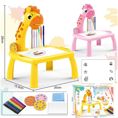Kreativer Zeichentisch mit Beamer