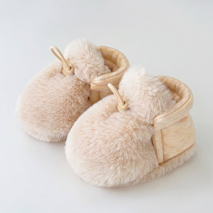 Warme & gemütliche Baby-Booties aus Baumwolle mit Fleecefutter und weichen Sohlen