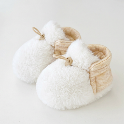 Warme & gemütliche Baby-Booties aus Baumwolle mit Fleecefutter und weichen Sohlen