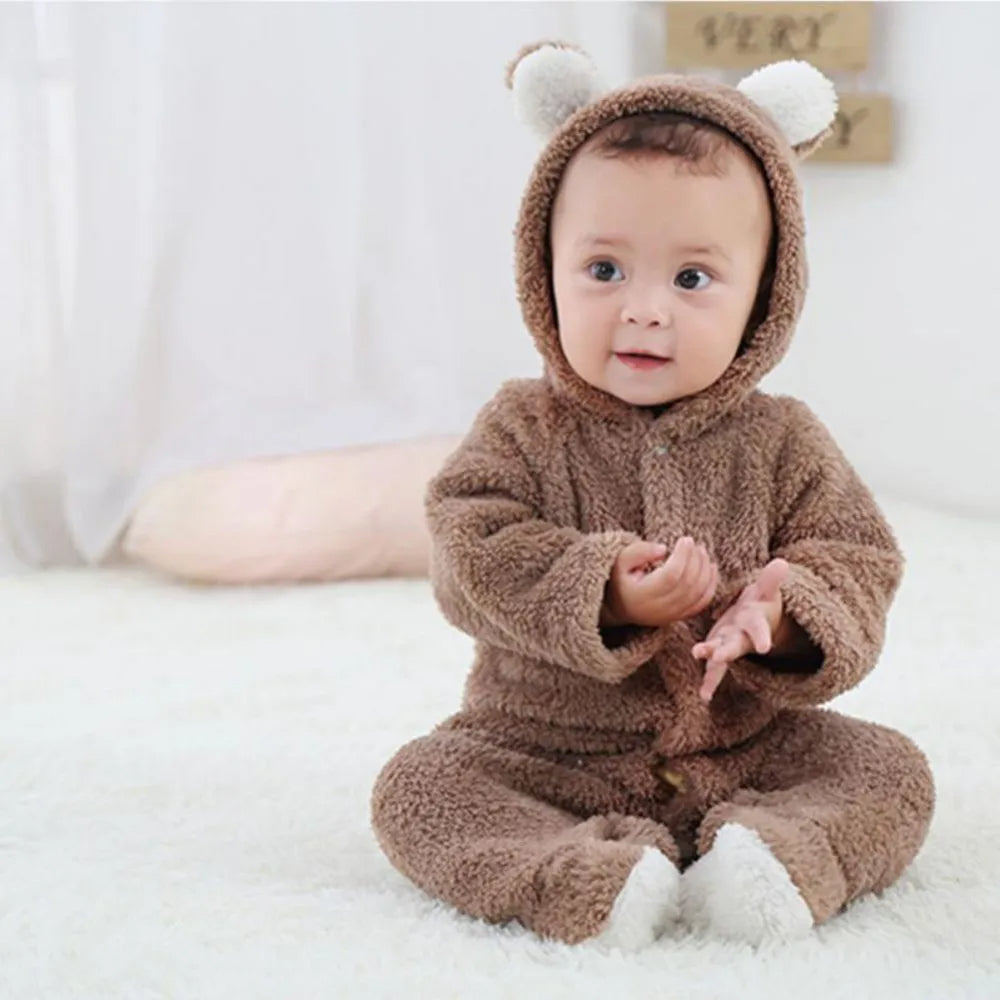 Niedlicher Baby Onsie im Bärendesign