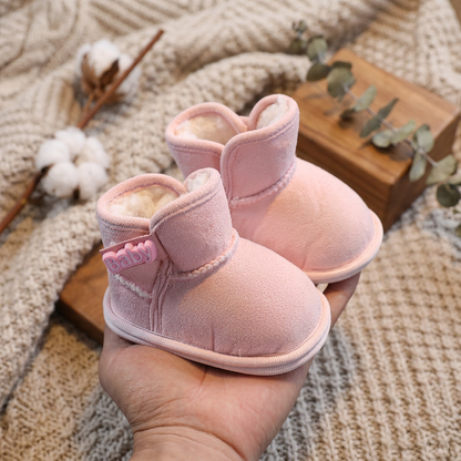 Gefütterte Baby-Winterstiefel mit weichen rutschfesten Sohlen